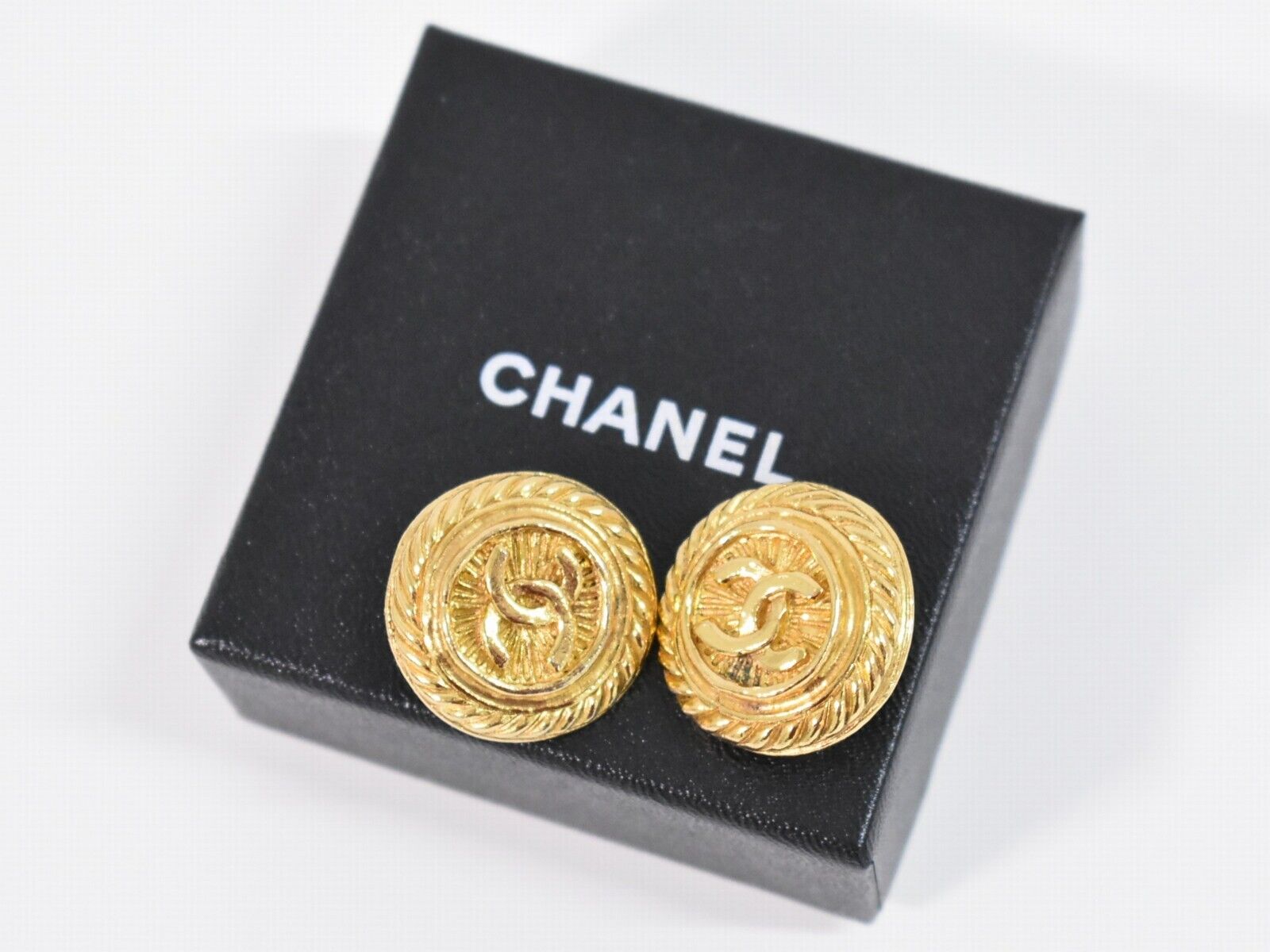 Chanel Coco Mark