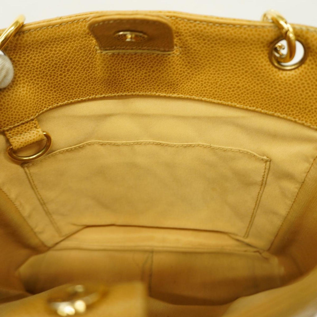 Chanel Shopping