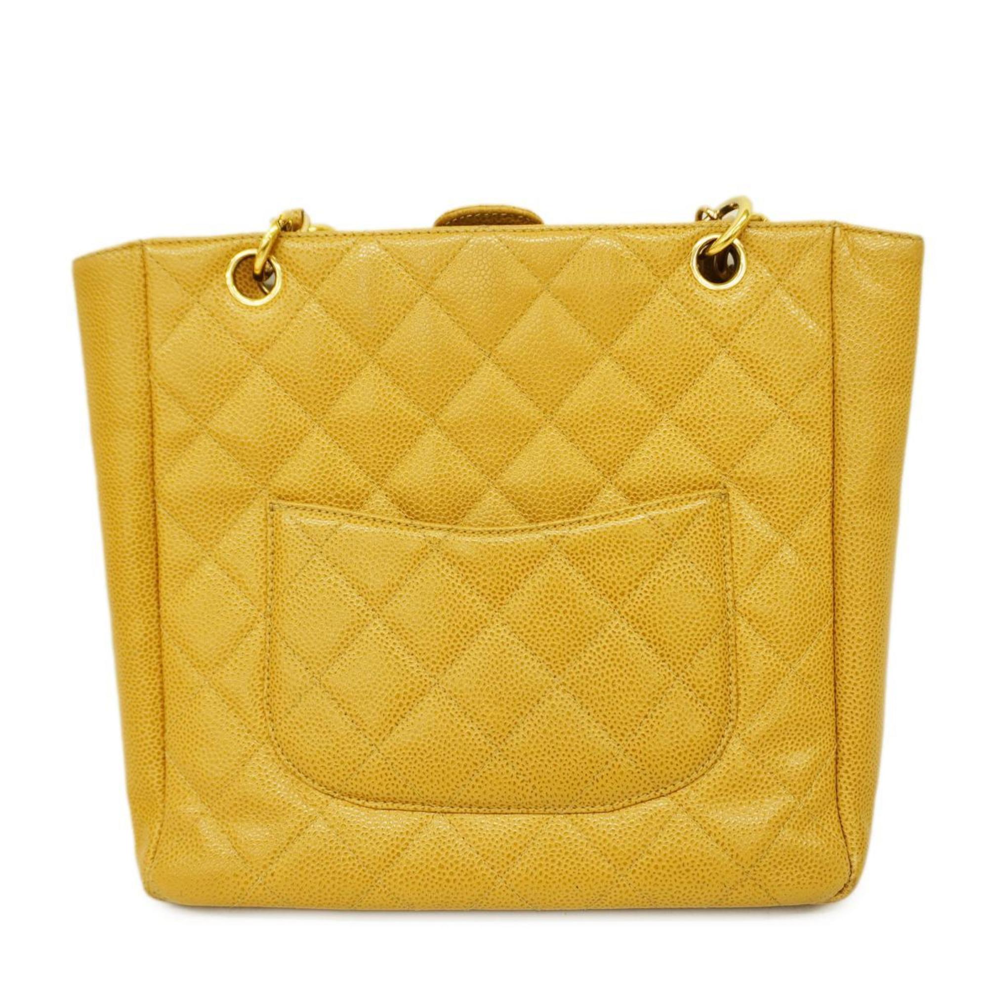 Chanel Shopping