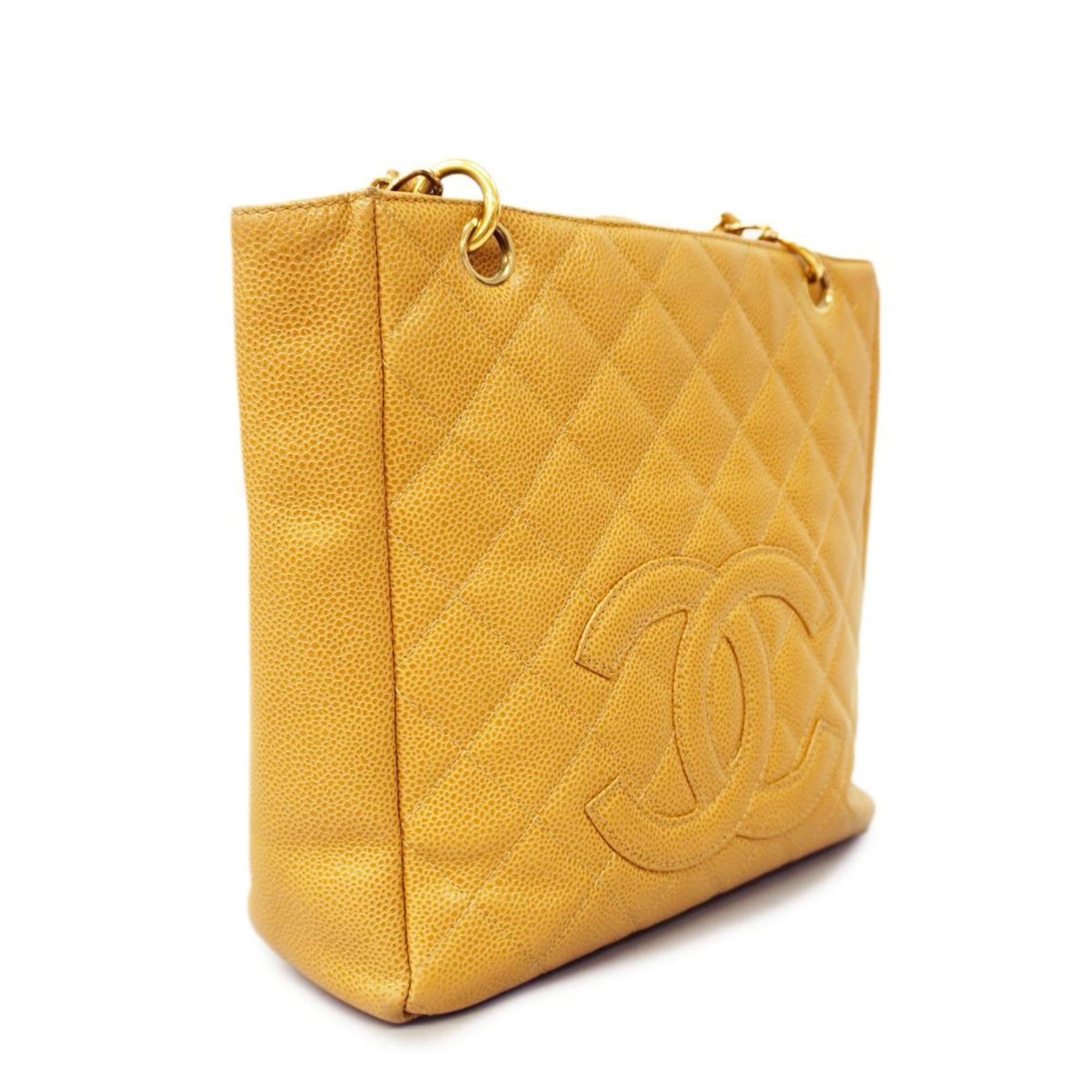 Chanel Shopping