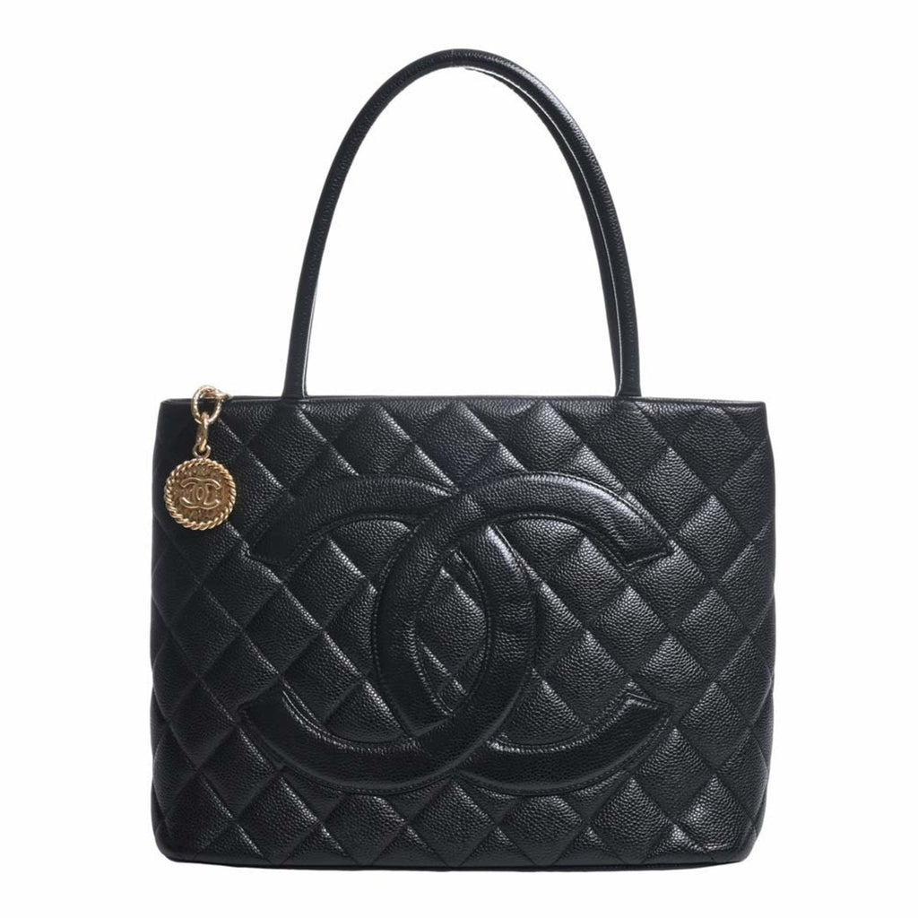 Chanel Medaillon