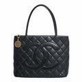 Chanel Medaillon