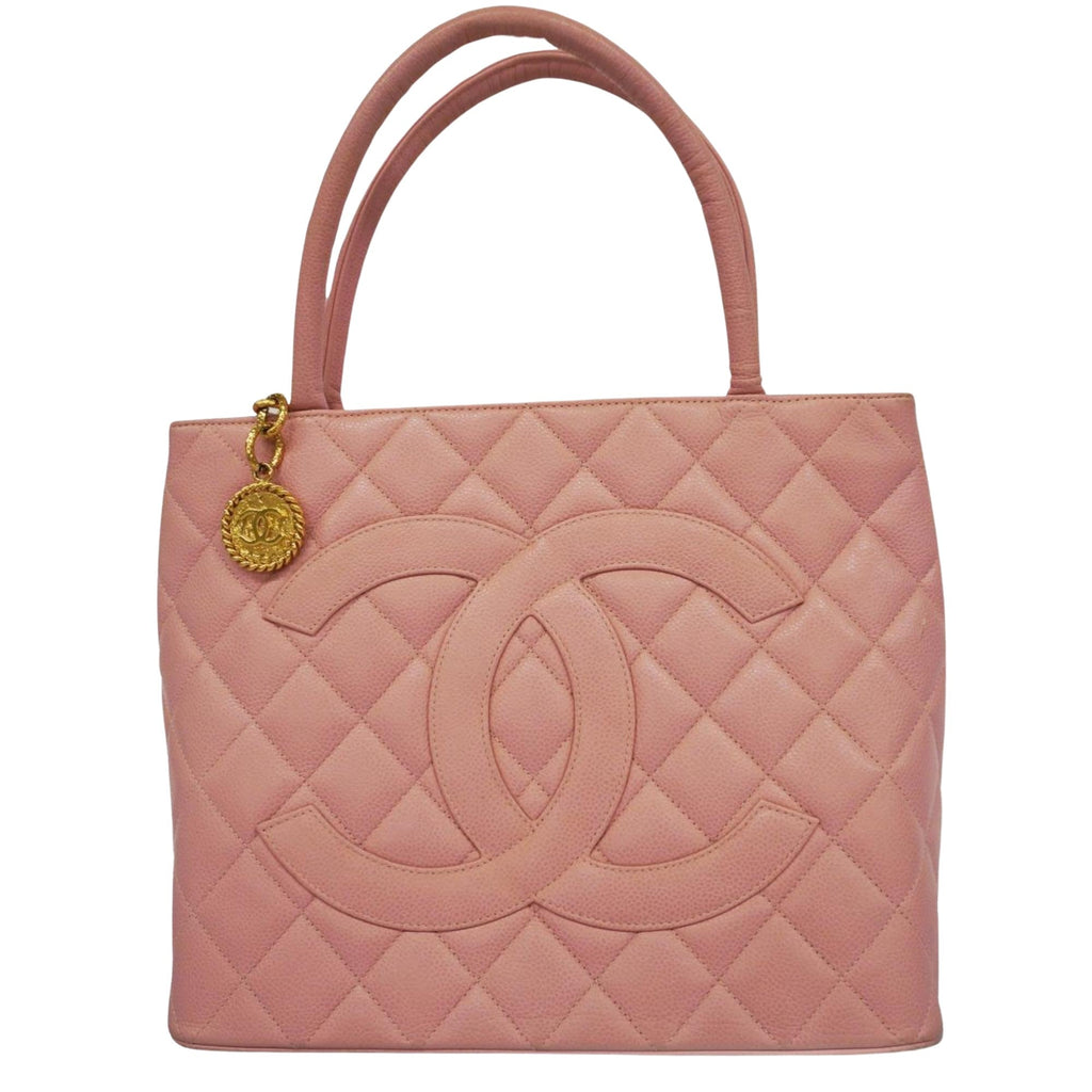 Chanel Medaillon