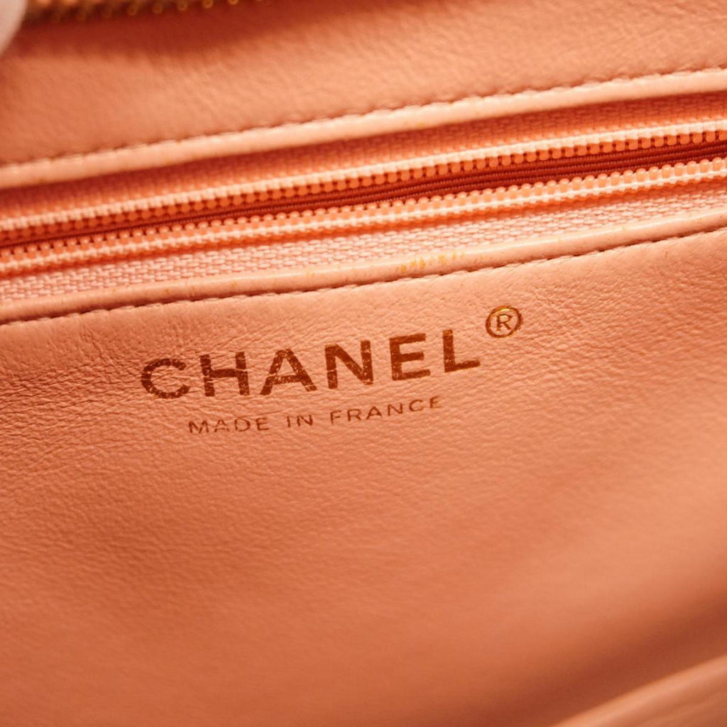 Chanel Medaillon