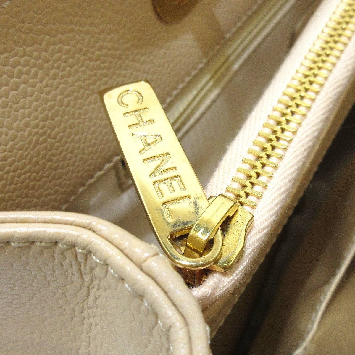 Chanel Shopping