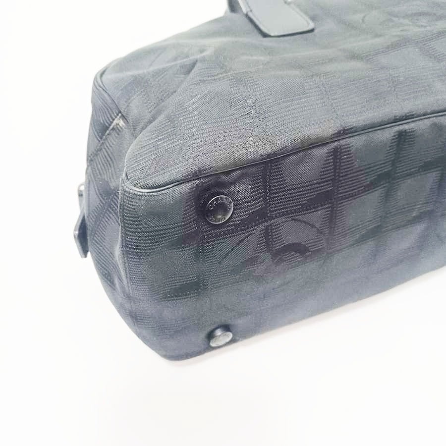 Chanel Travel line