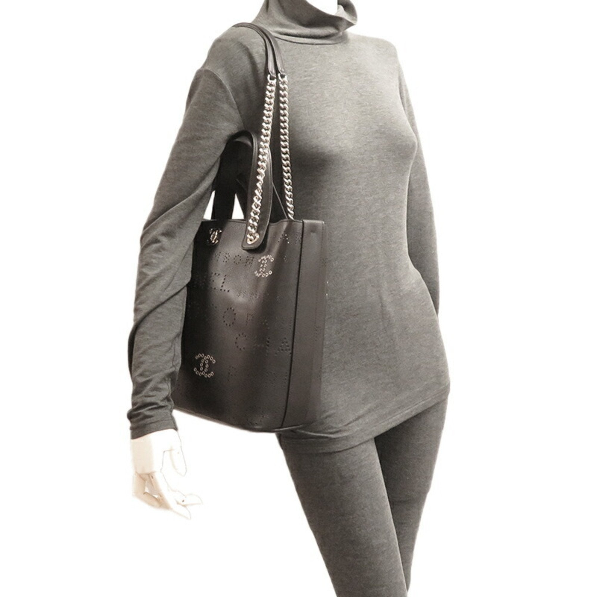 Chanel Shopping