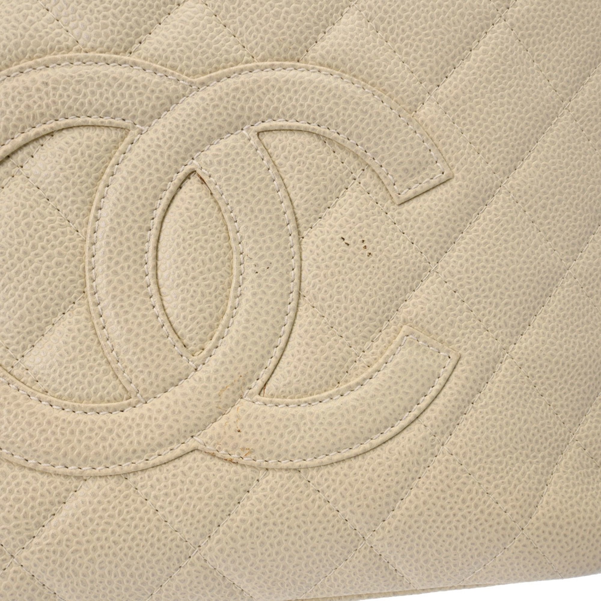 Chanel Shopping