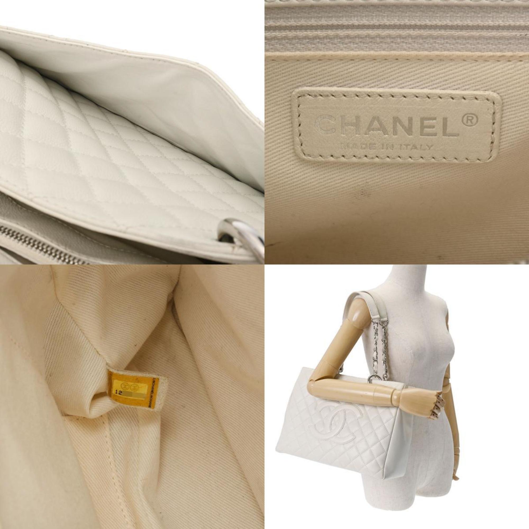 Chanel Shopping