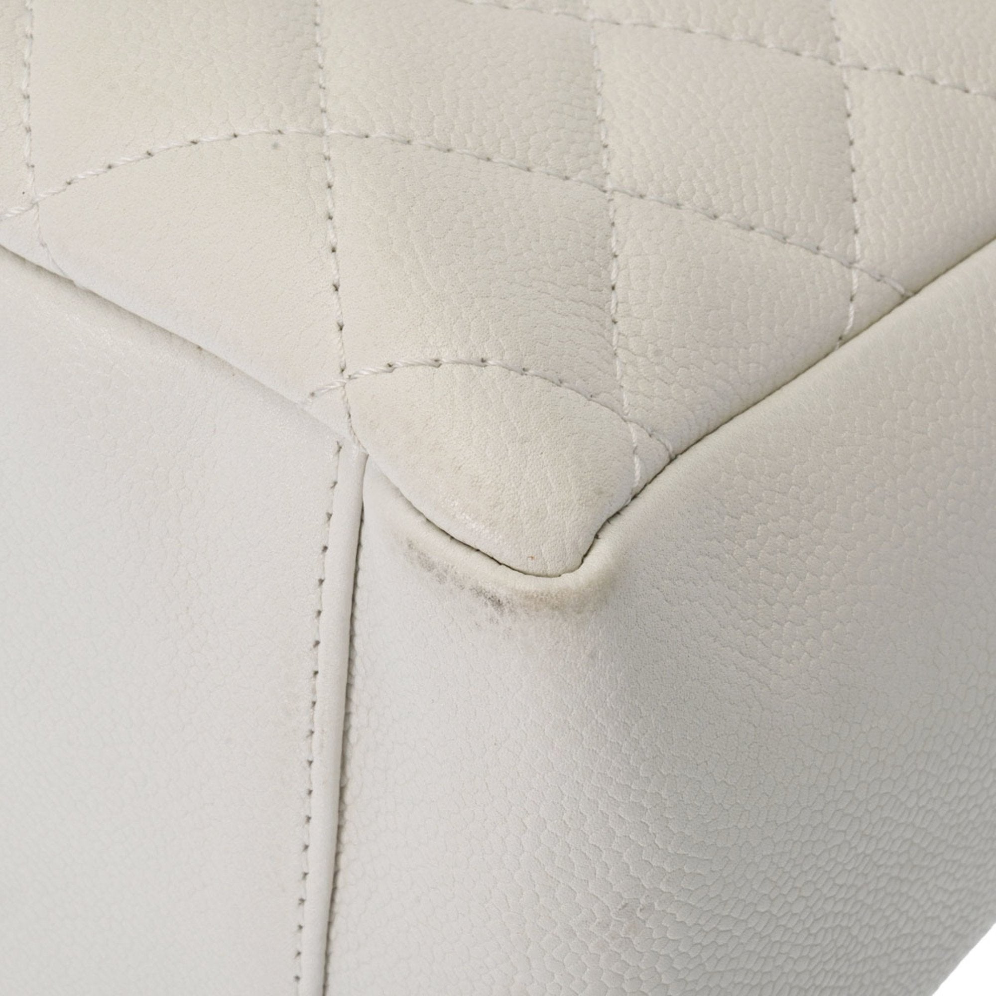 Chanel Shopping