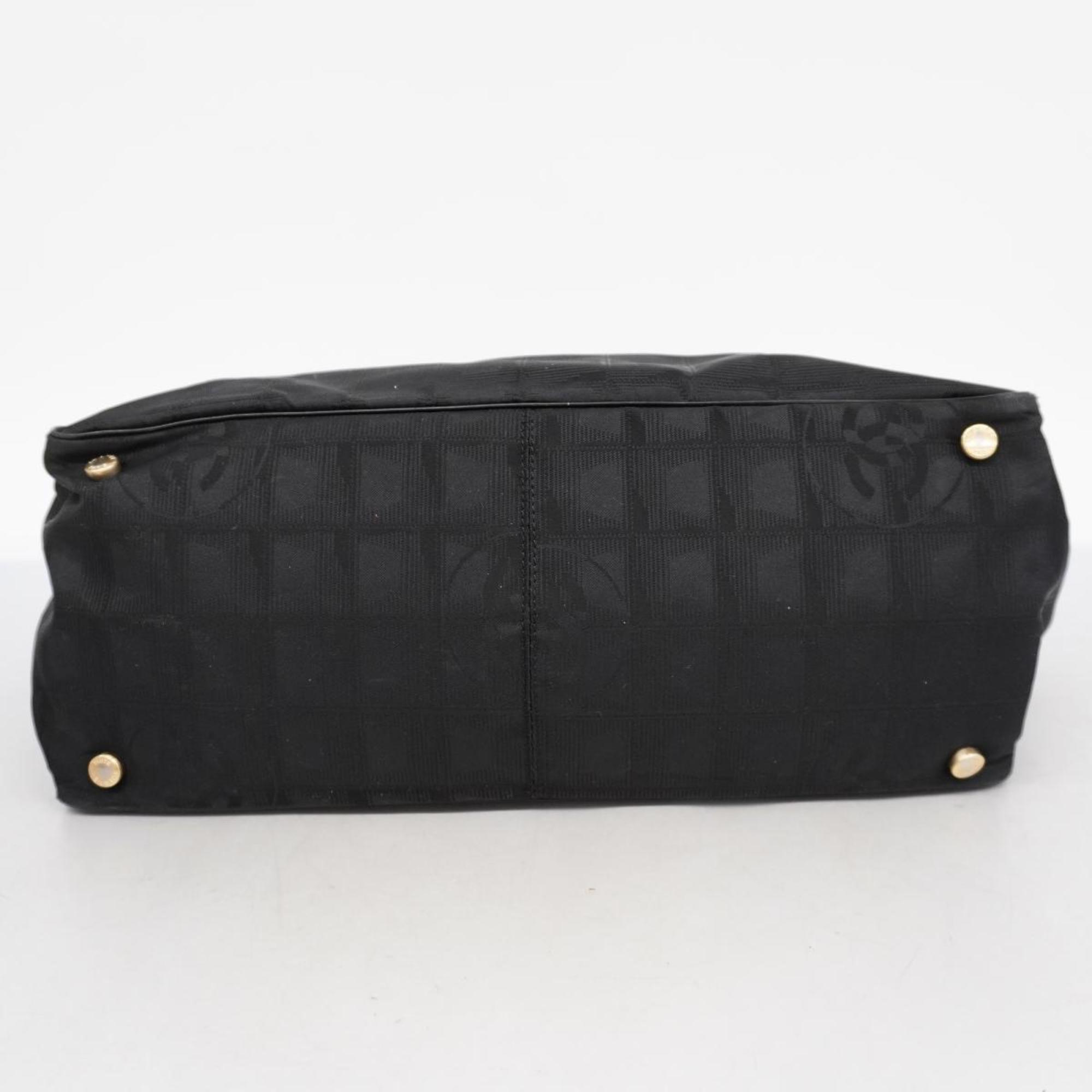 Chanel Travel line