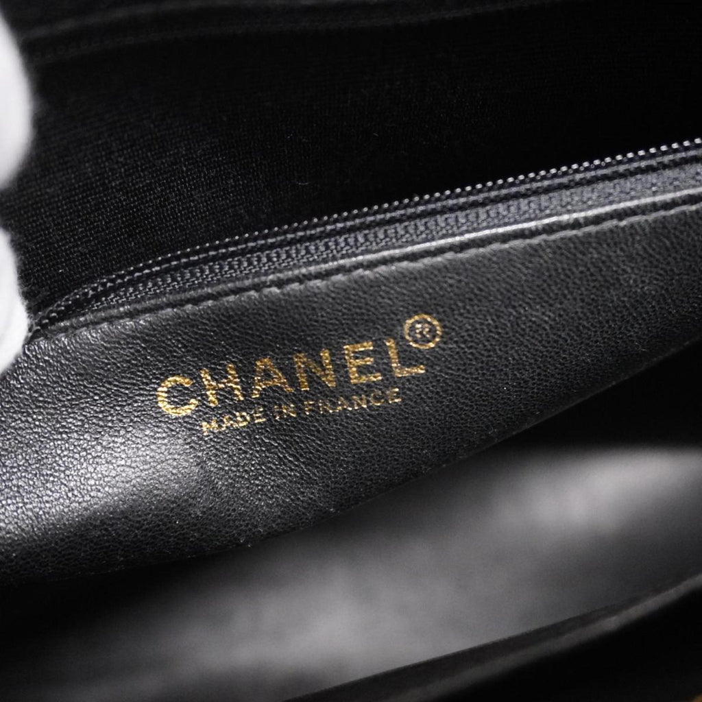 Chanel Shopping