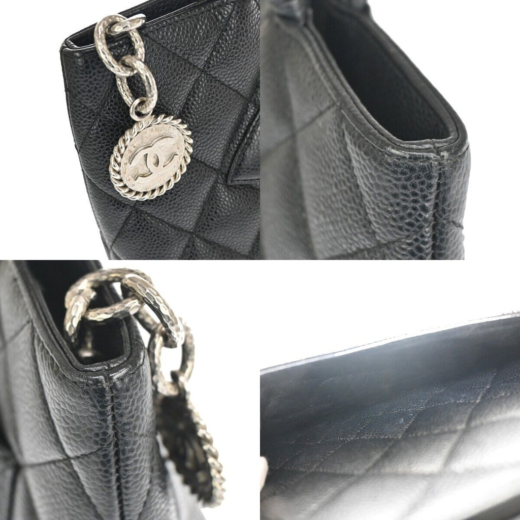 Chanel Medaillon