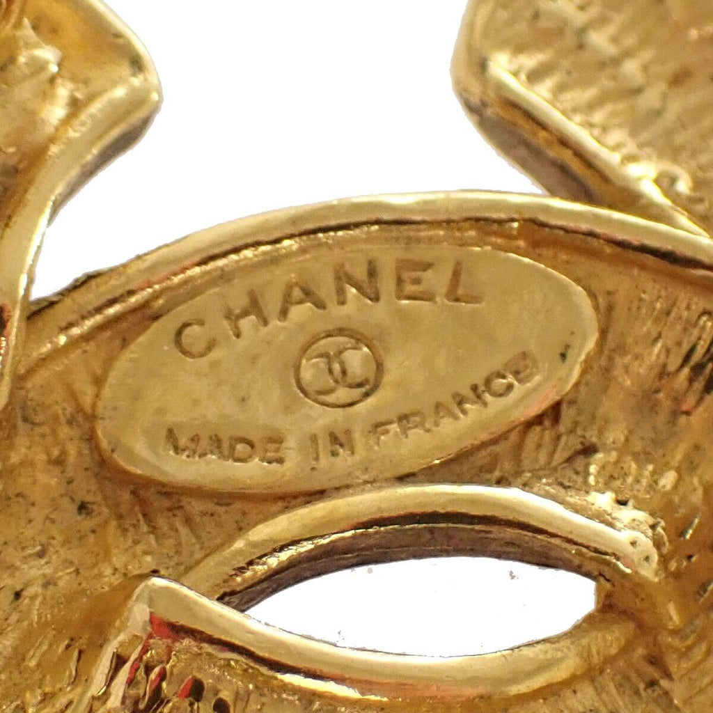 Chanel Broche