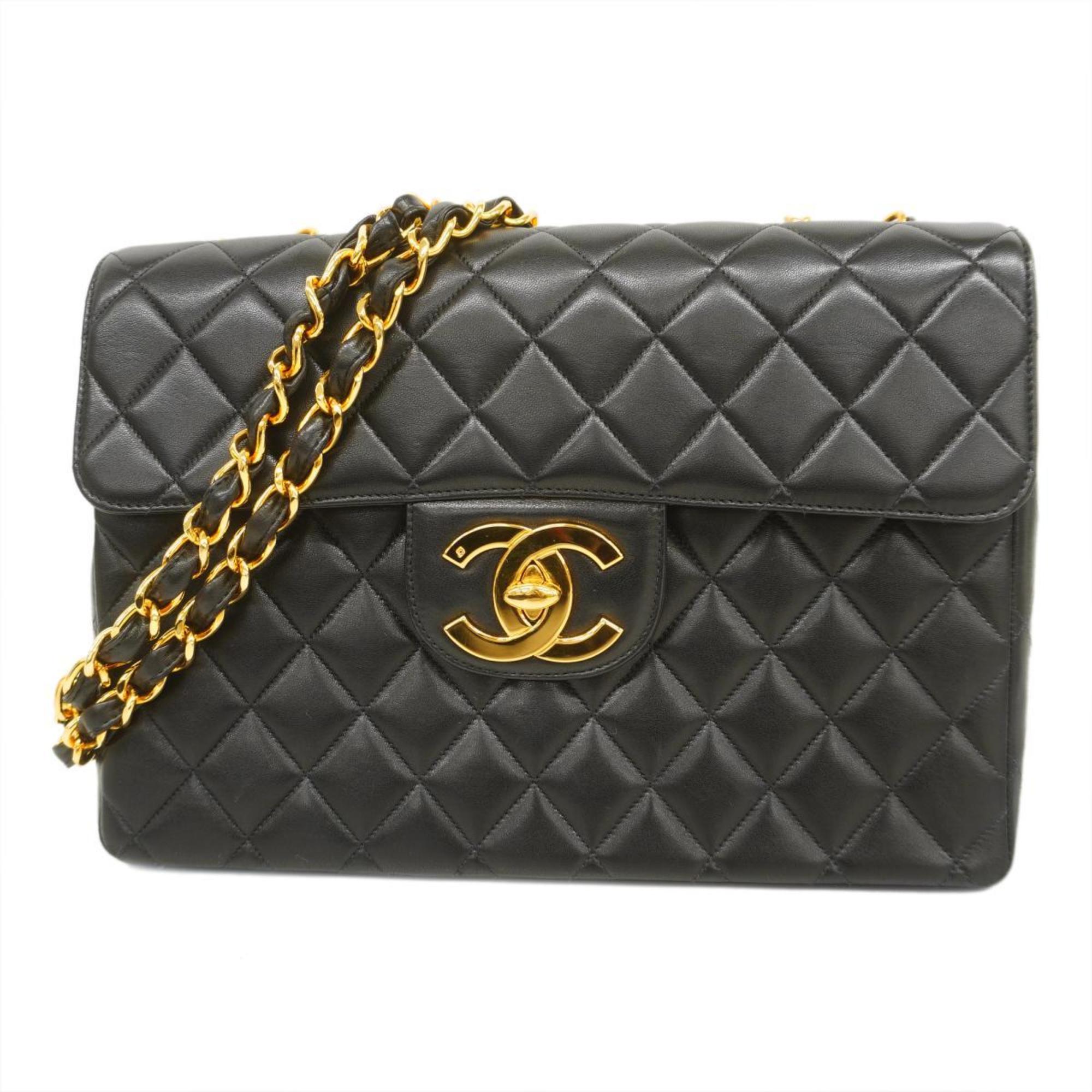 Chanel Matelassé