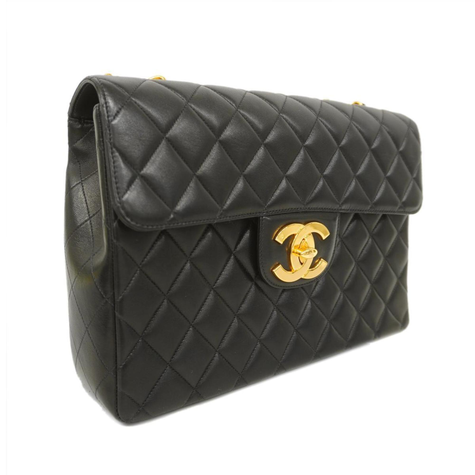 Chanel Matelassé