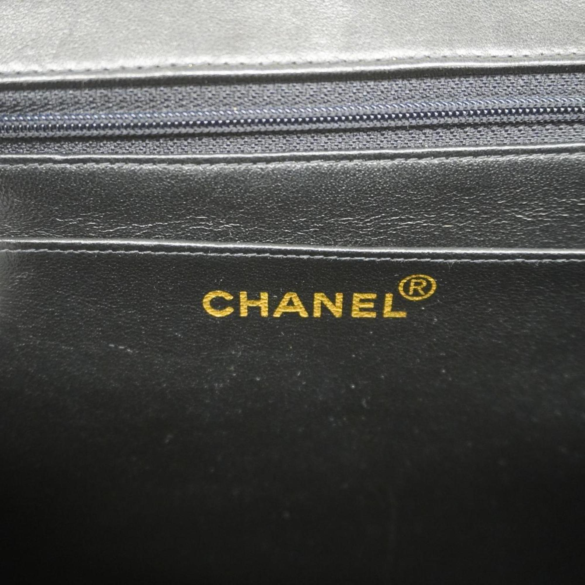 Chanel Matelassé