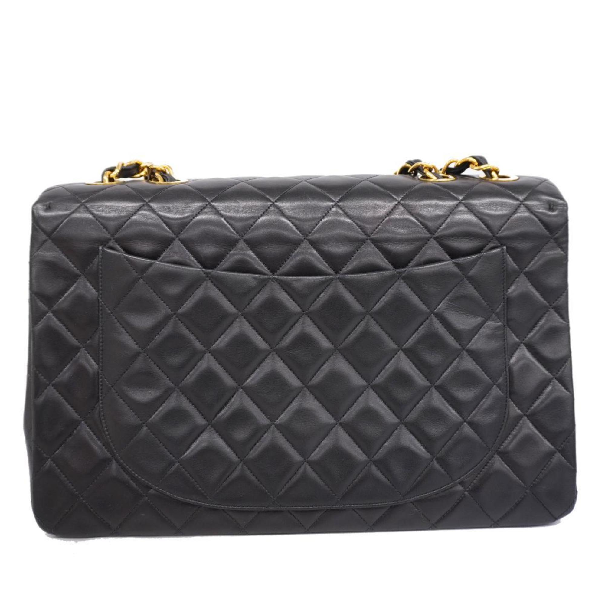 Chanel Matelassée