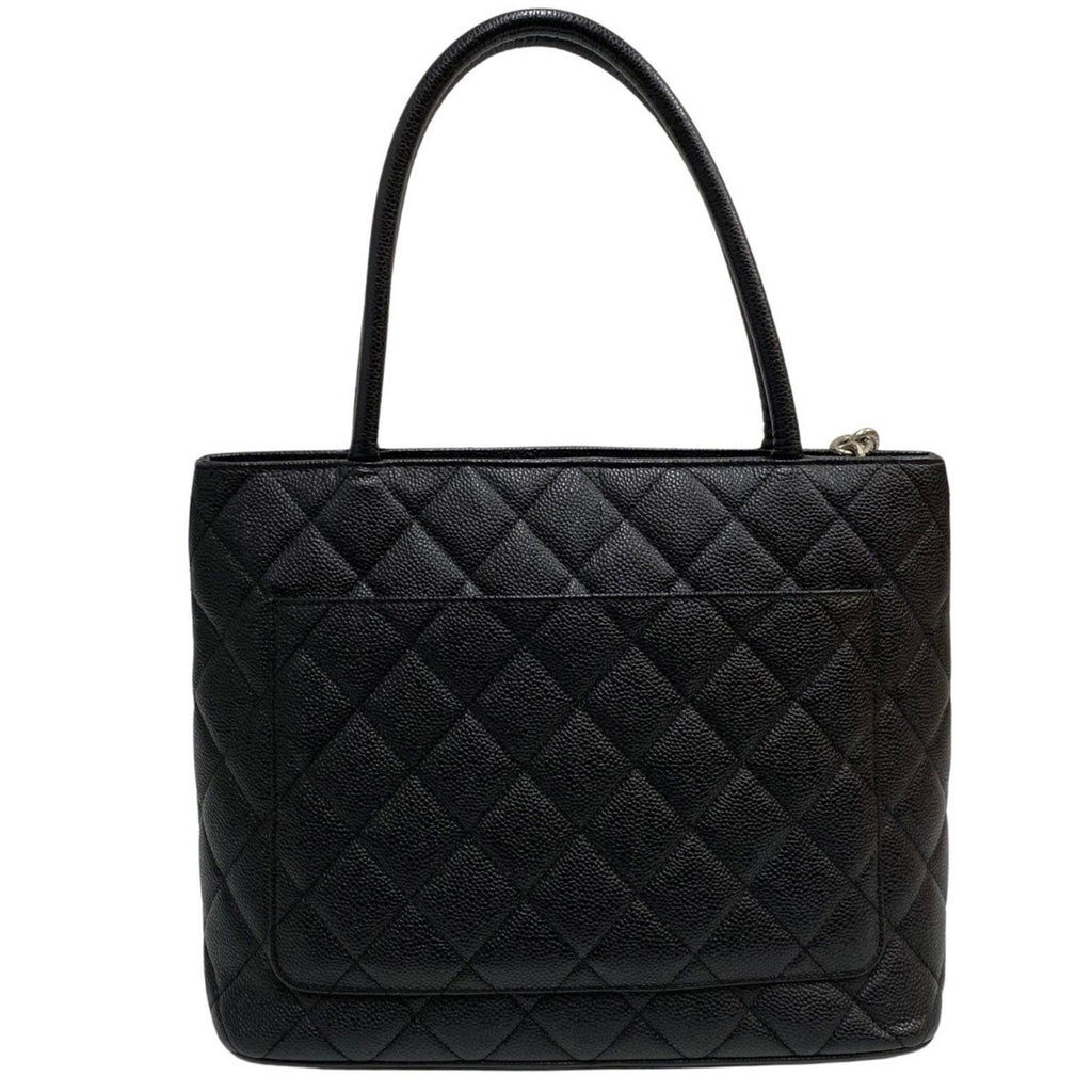 Chanel Shopping