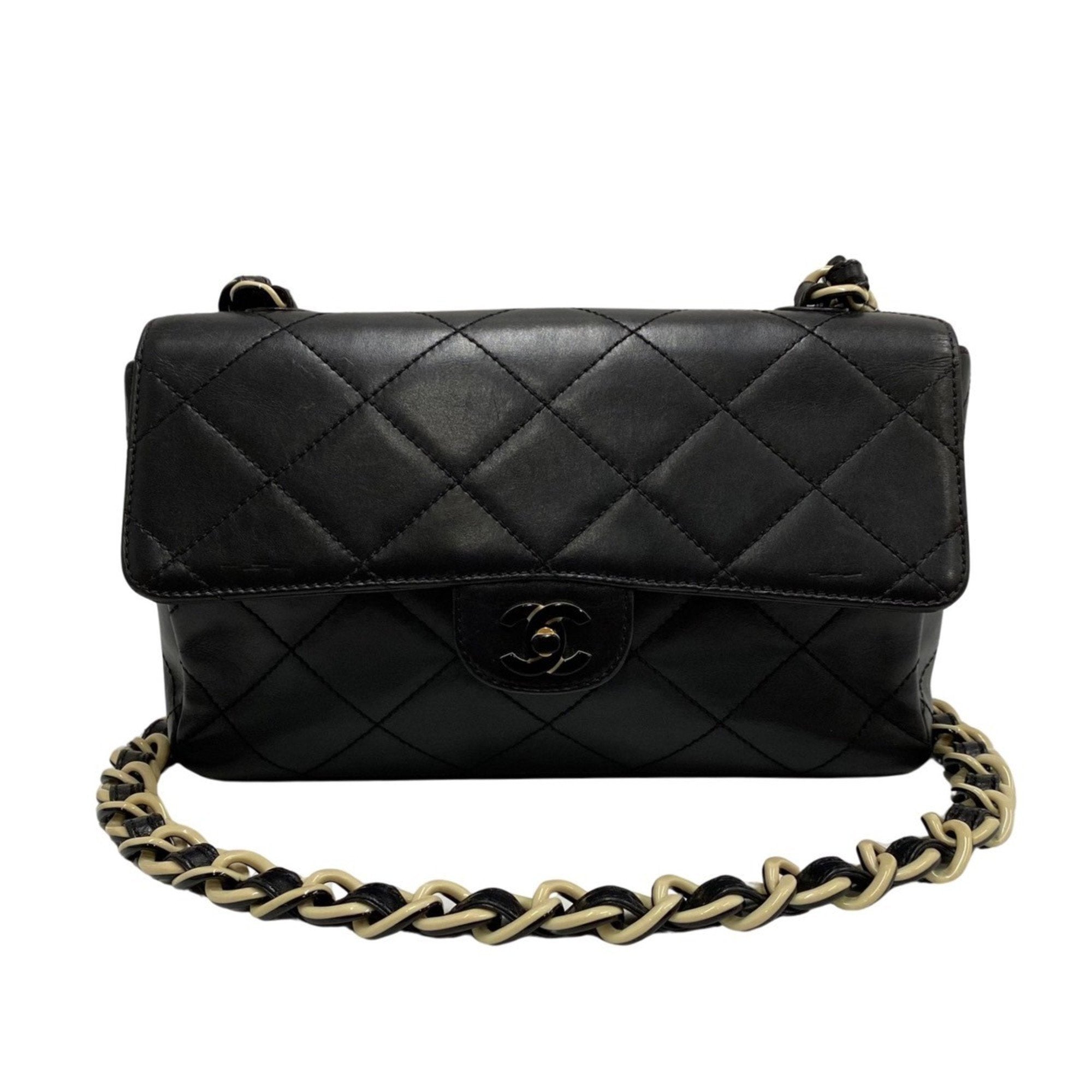 Chanel Matelassé