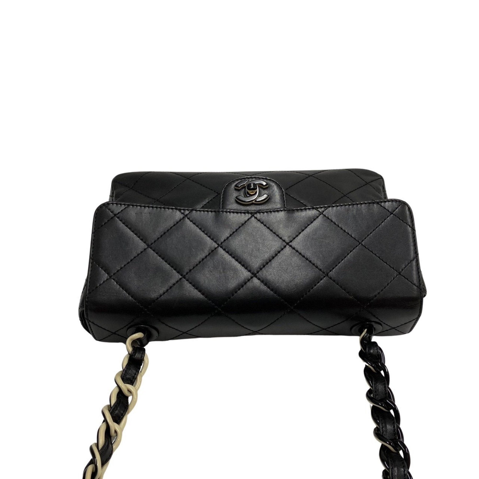 Chanel Matelassé