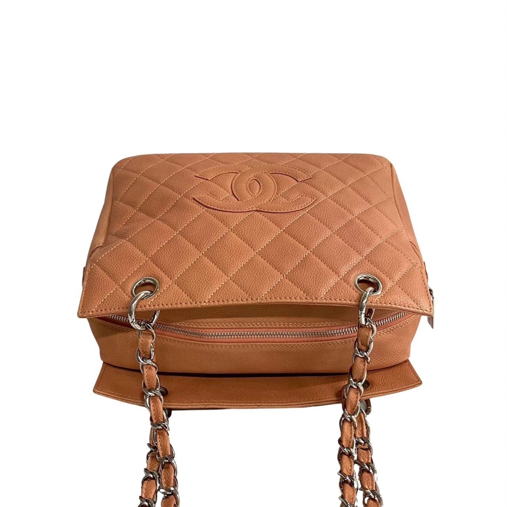 Chanel Shopping