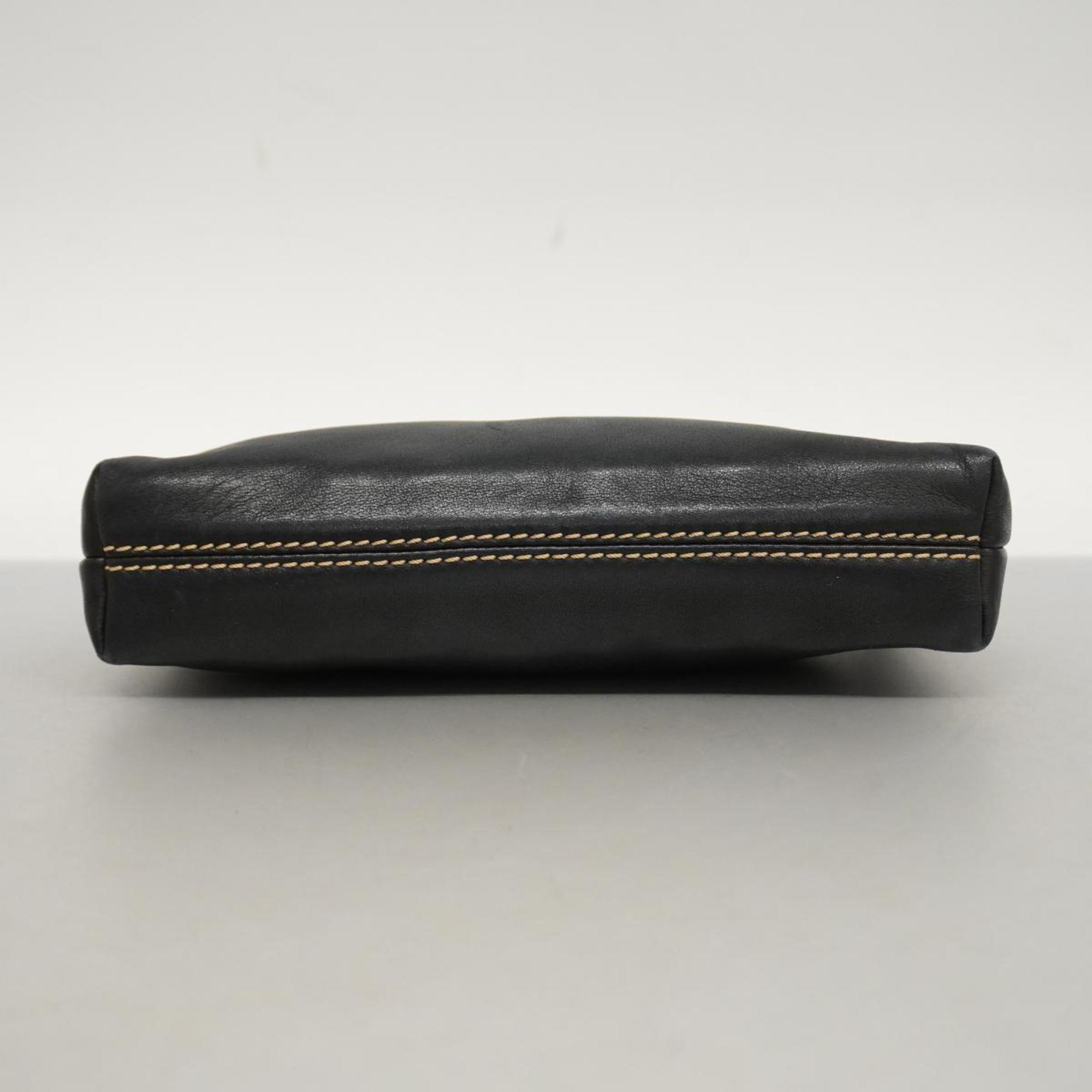 Chanel -