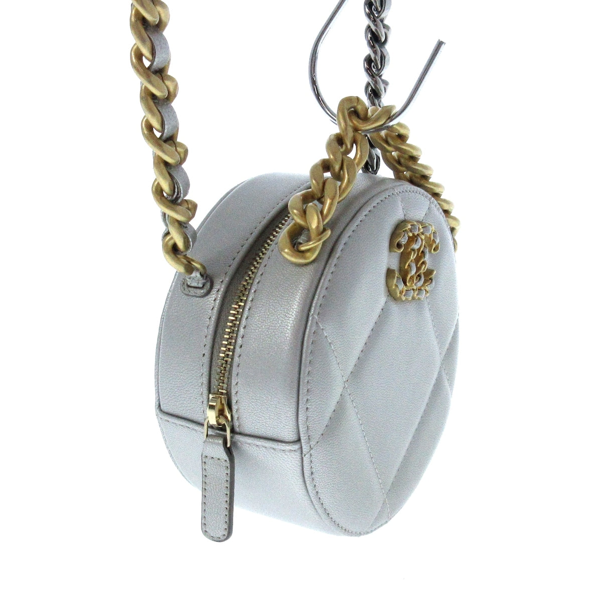 Chanel Chanel 19