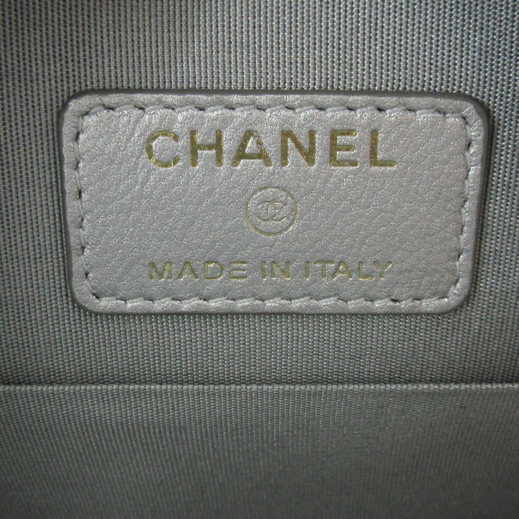 Chanel Chanel 19