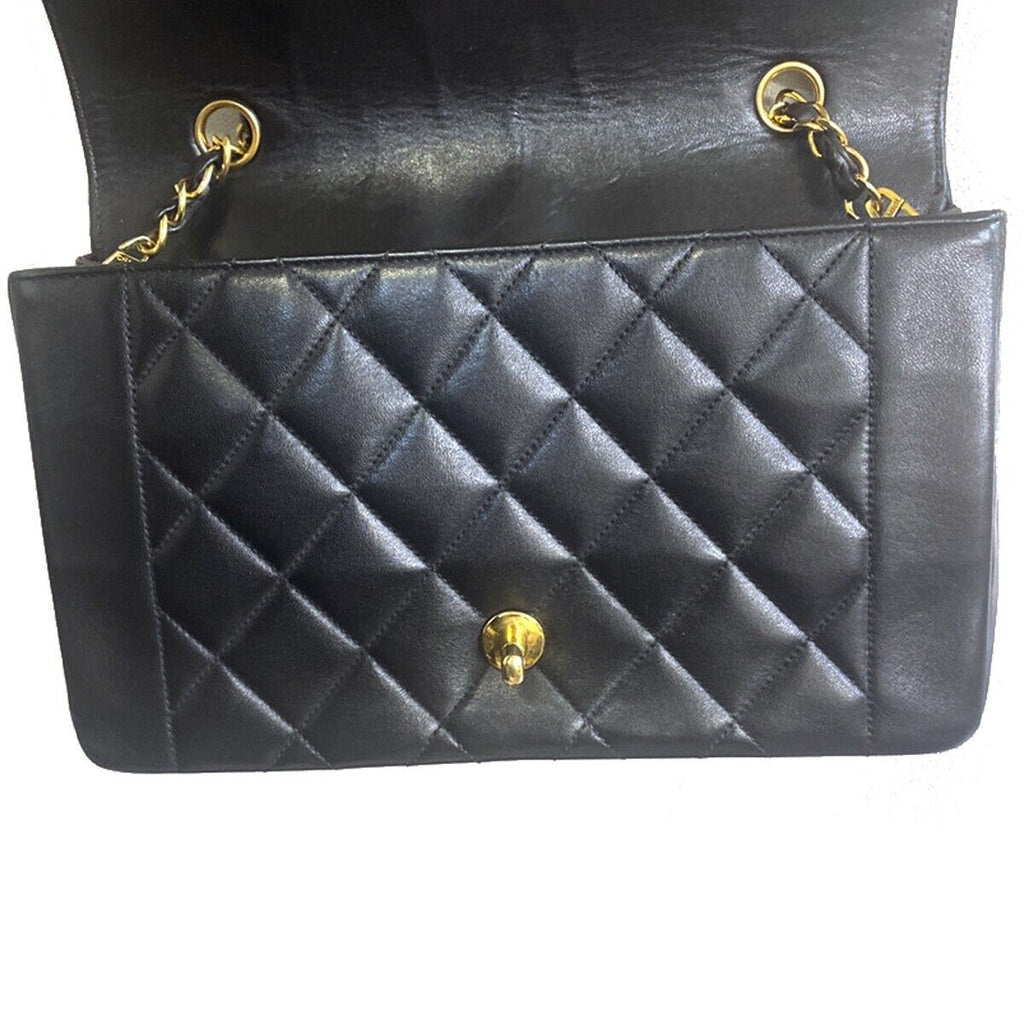 Chanel Matelasse 25 chain shoulder