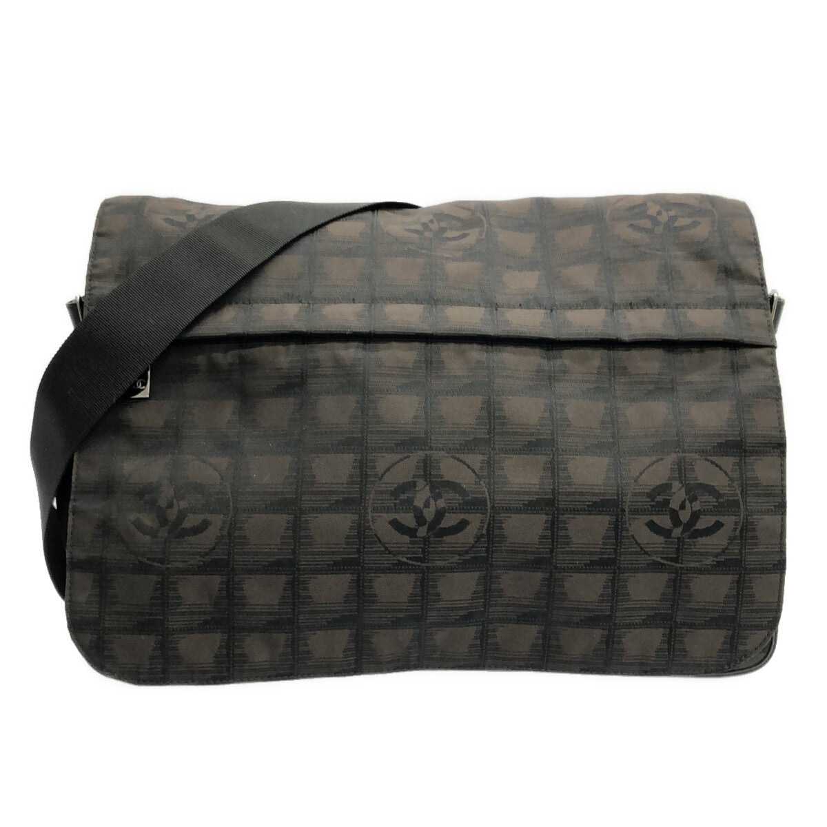Chanel Travel line