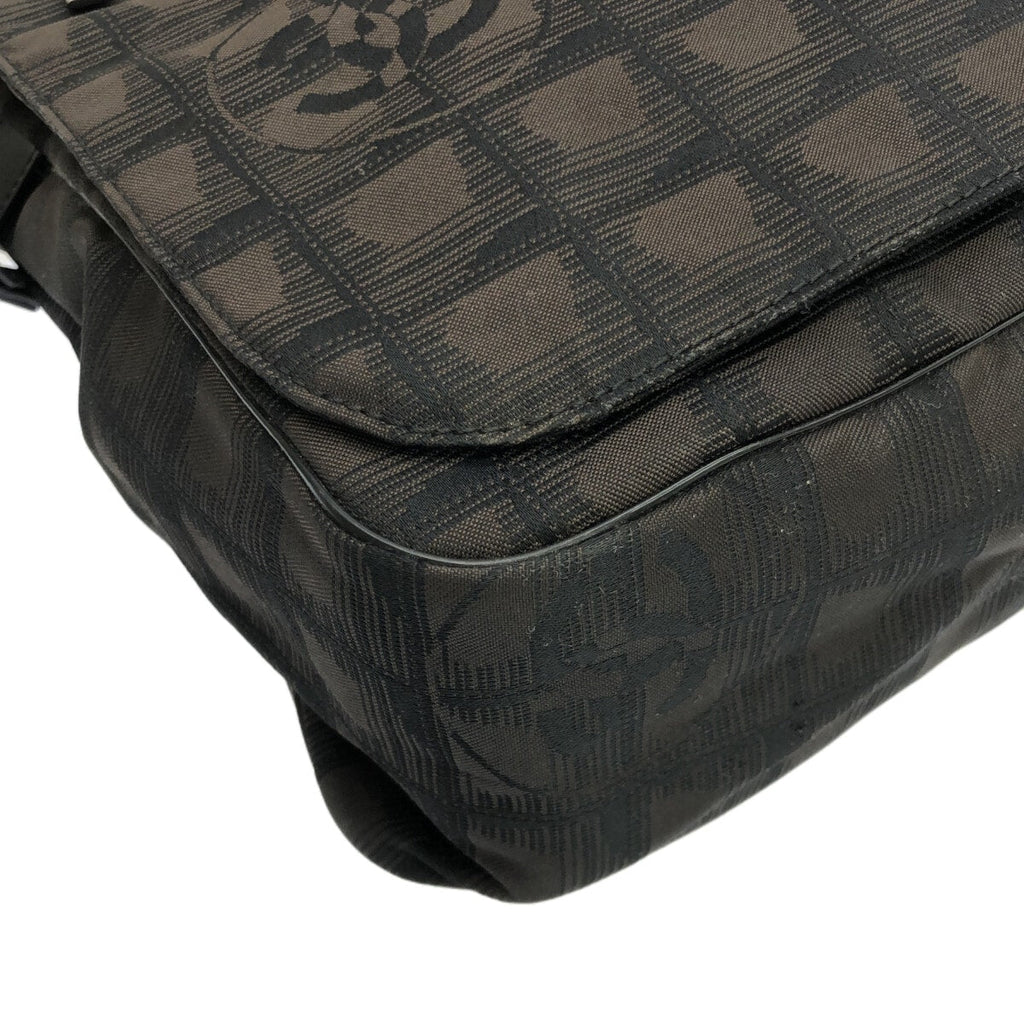 Chanel Travel line