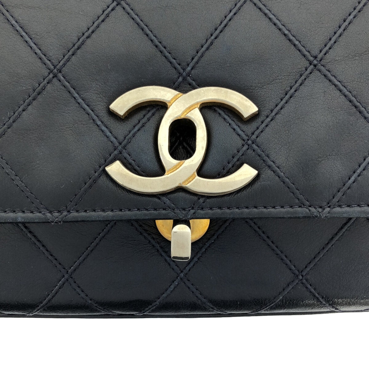 Chanel Matelassé