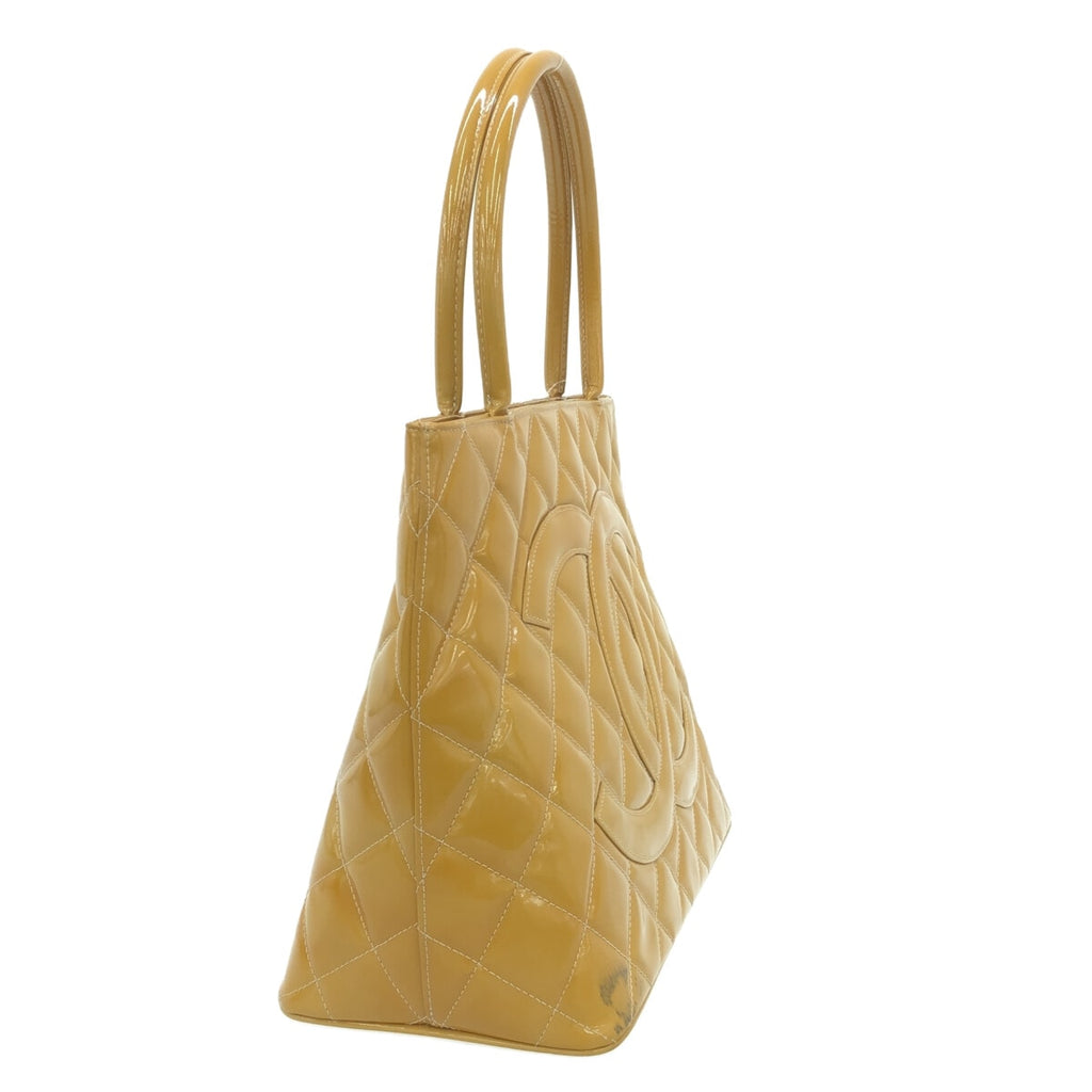 Chanel Medaillon