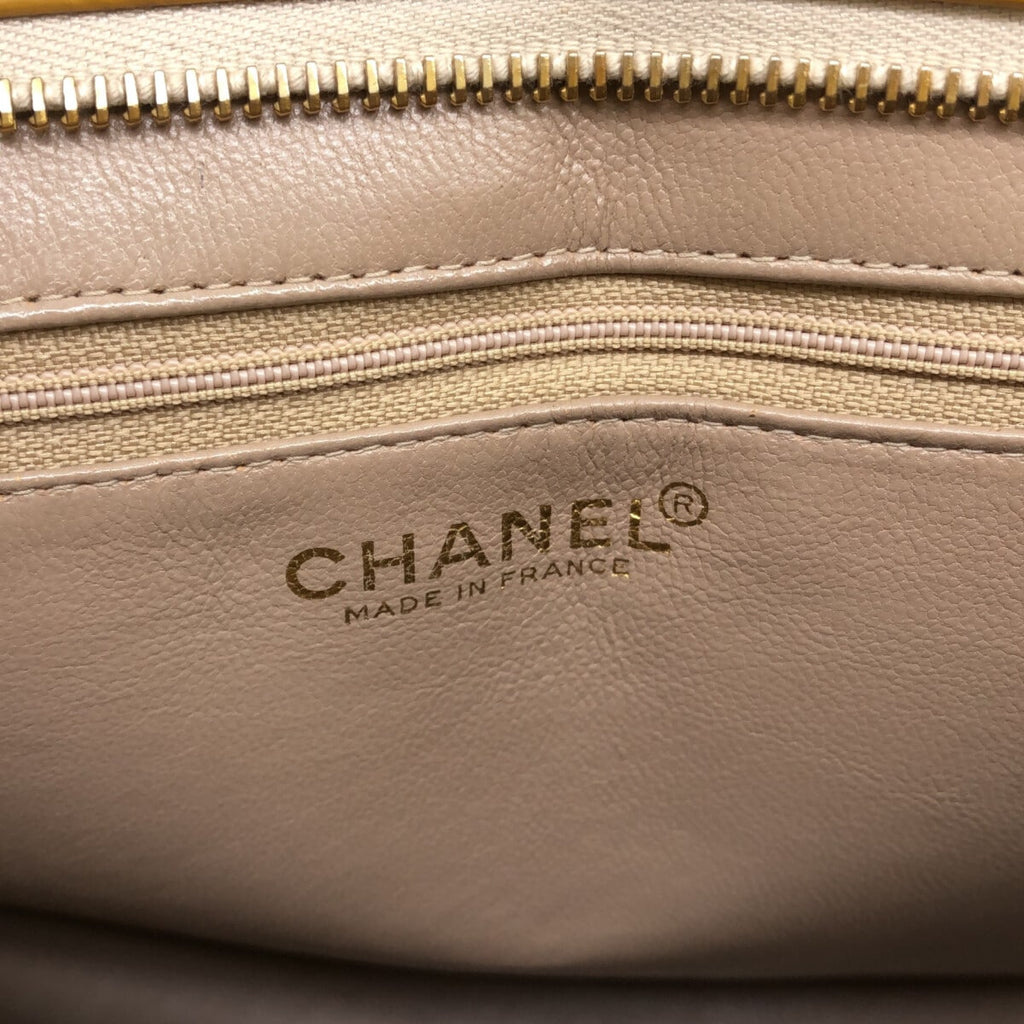 Chanel Medaillon