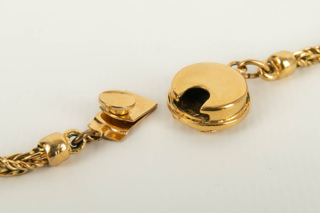 Collier "Scarab��e" Chanel