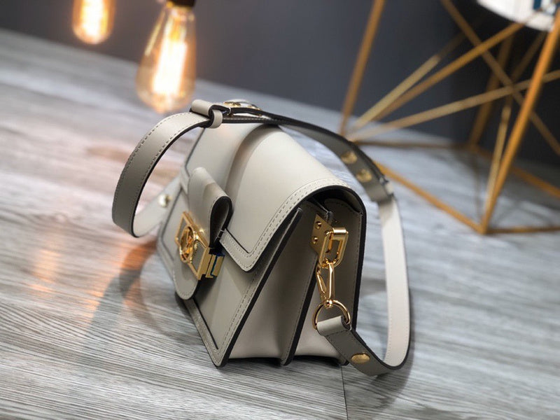 Louis Vuitton Luxury Bags 1831