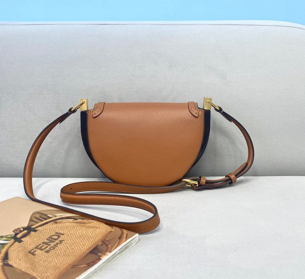 Designer Handbags Fendi 057