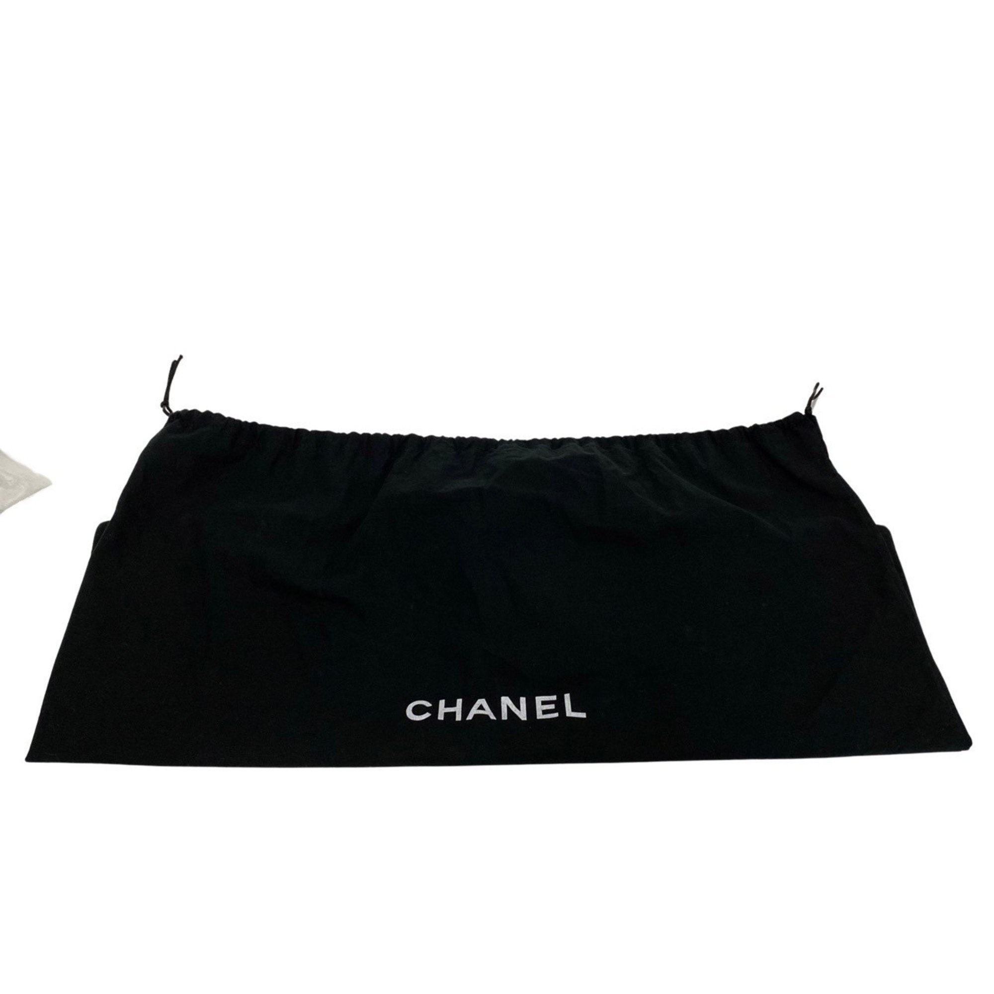 Chanel Logo CC
