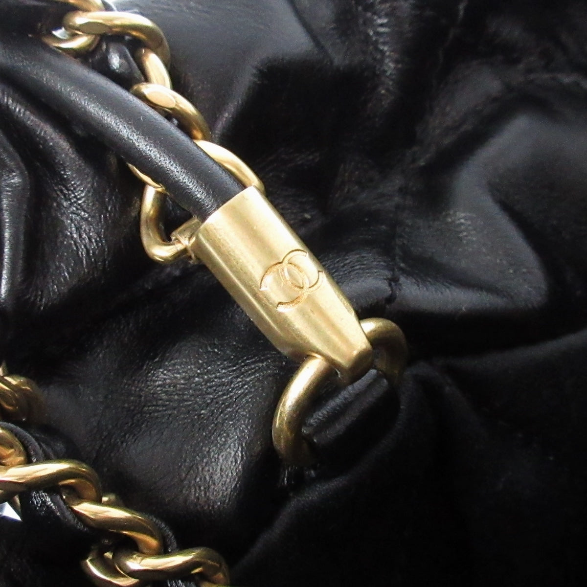 Chanel CHANEL 22