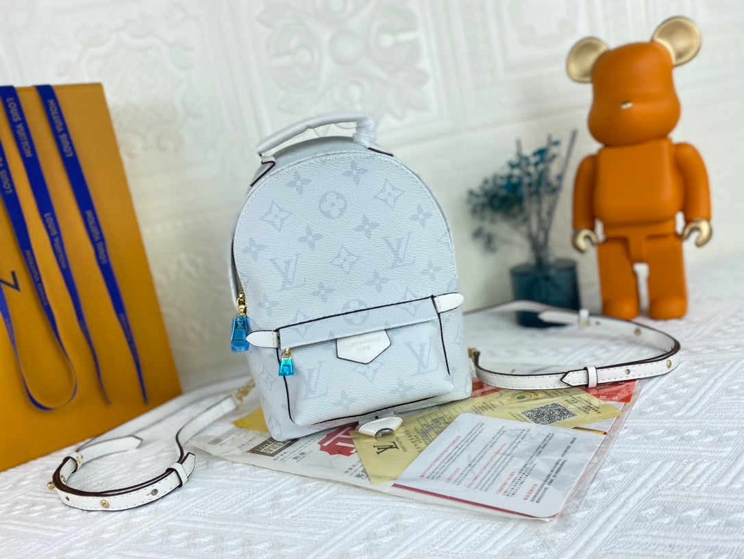 New Lux Bags Louis Vuitton  900