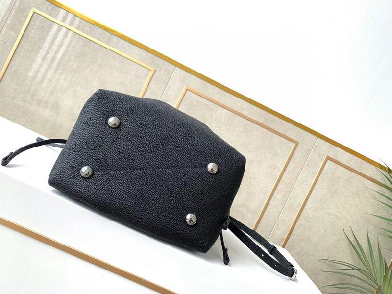 Louis Vuitton Luxury Bags 2586