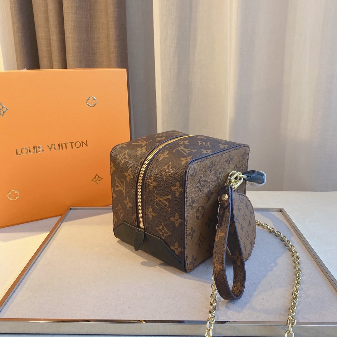 Designer Handbags louis vuitton 088