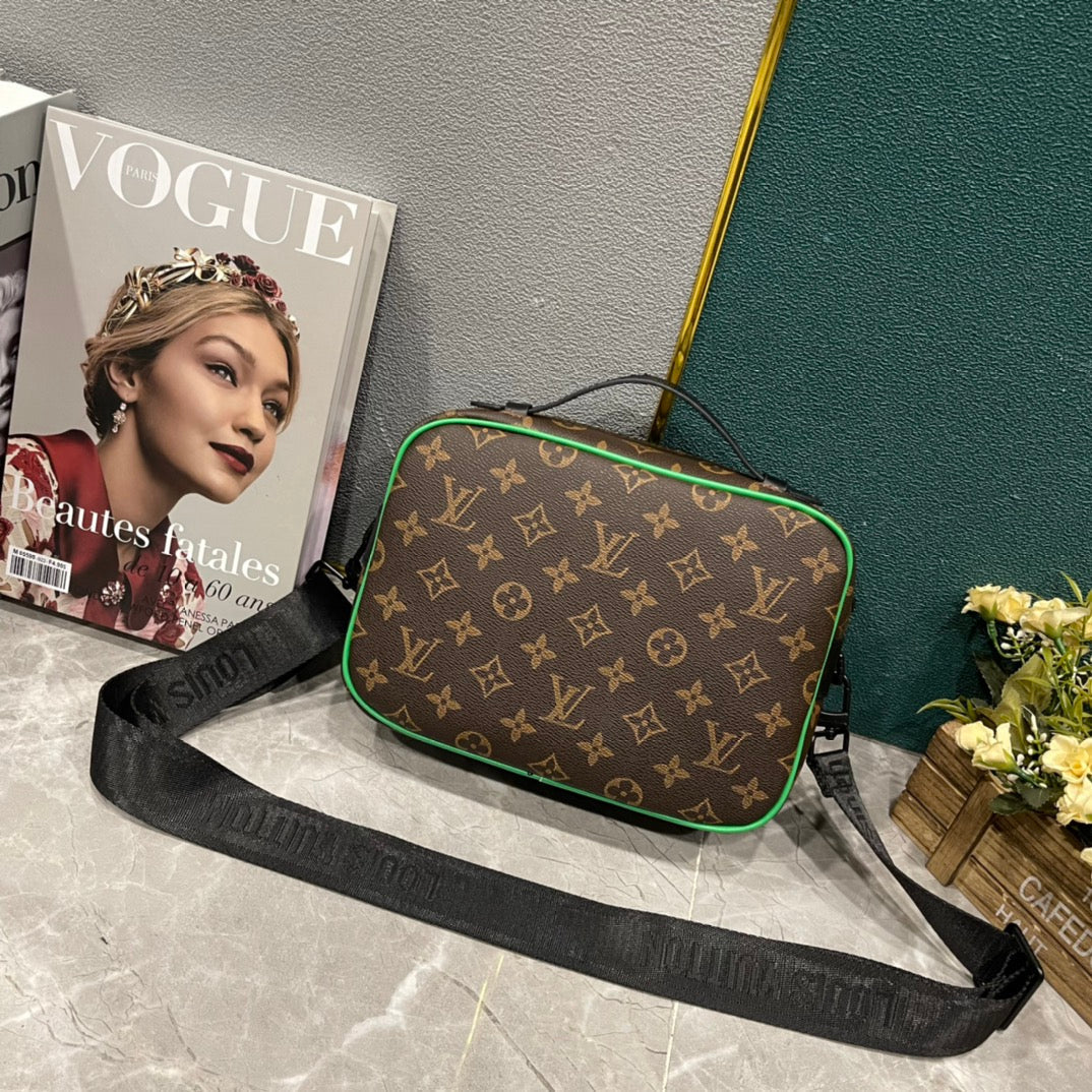 Luxury Bags Louis Vuitton  851