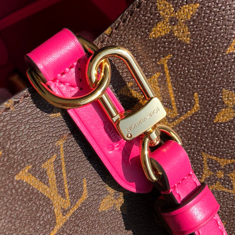 Louis Vuitton Luxury Bags 2690