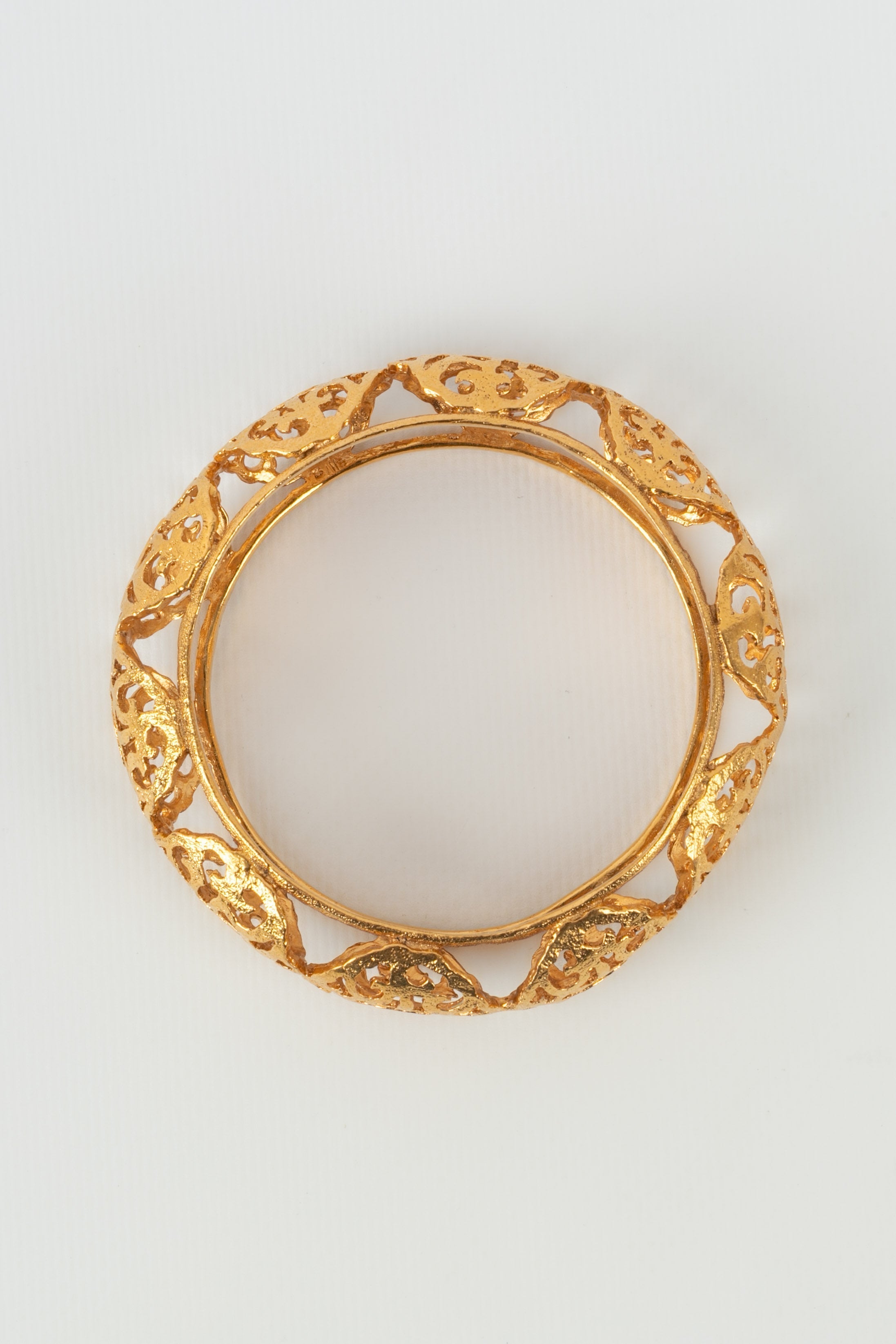 Bracelet doré Chanel