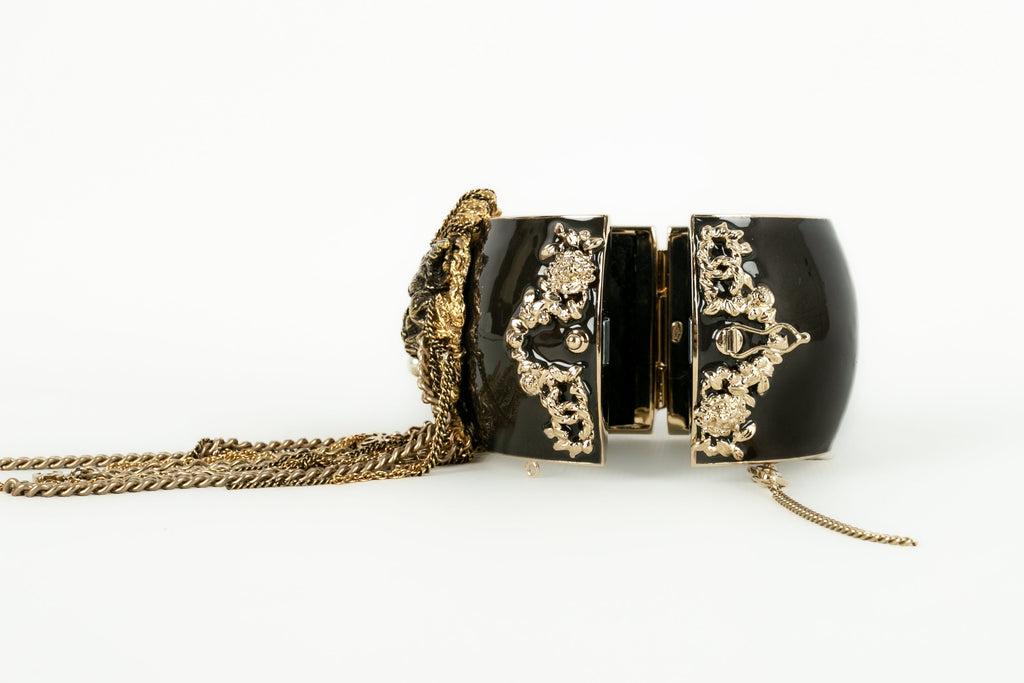 Bracelet "tête de lion" Chanel 2011