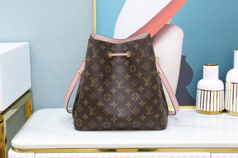 Louis Vuitton Luxury Bags 2687