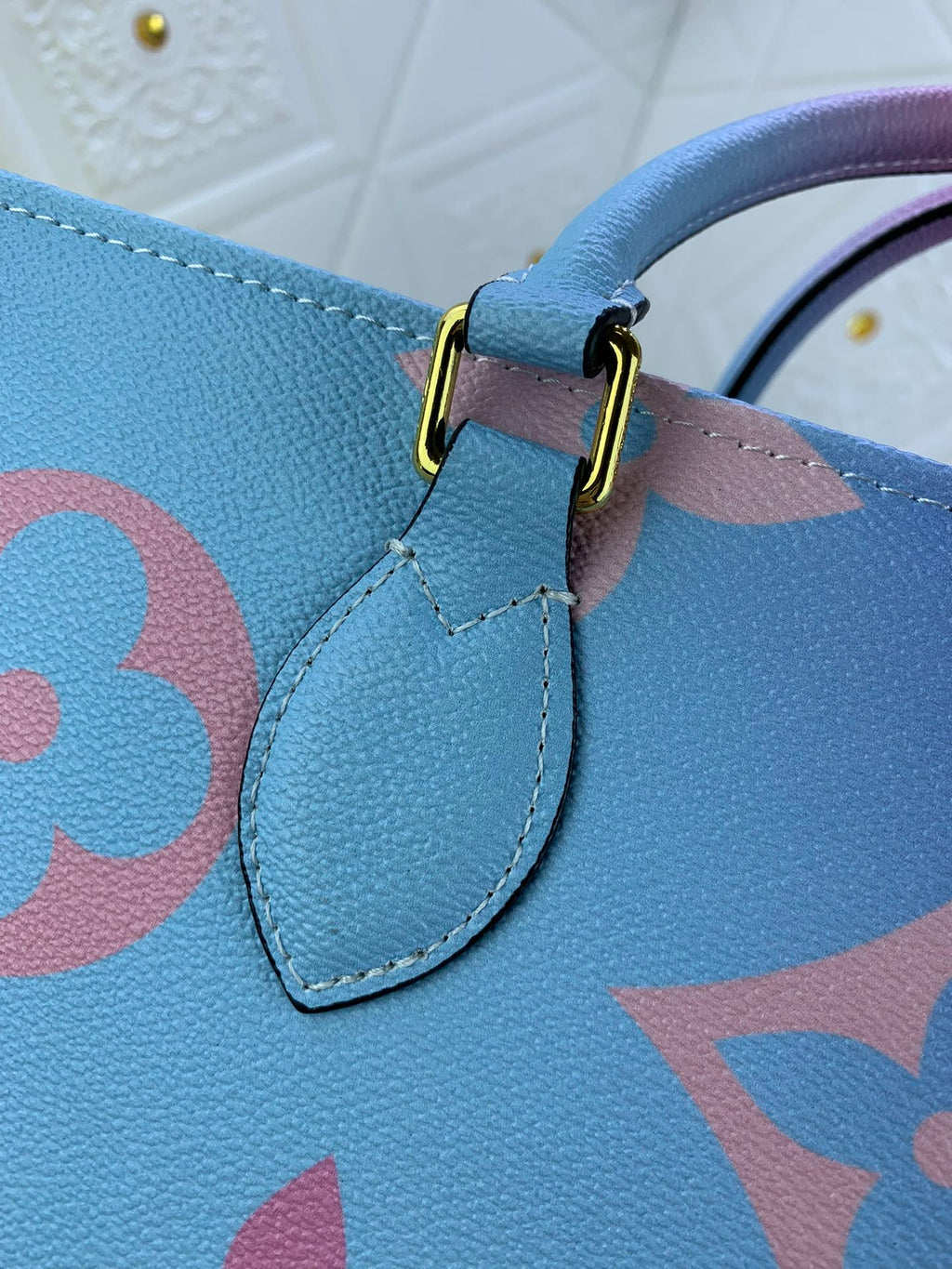 Luxury Bags Louis Vuitton  748