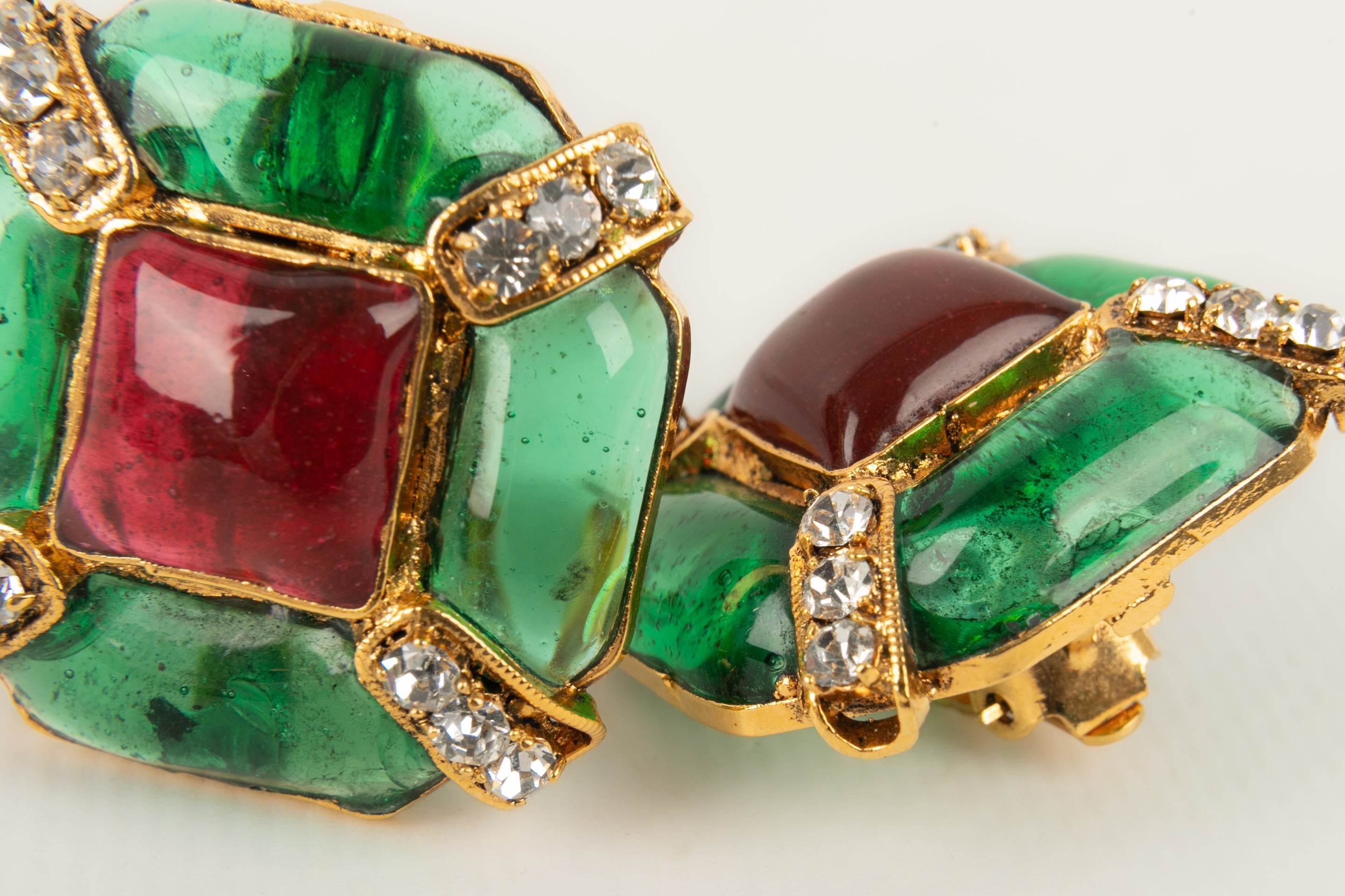 Boucles d'oreilles en pâte de verre Chanel